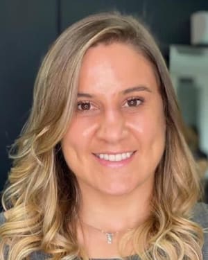 Jennifer Maia