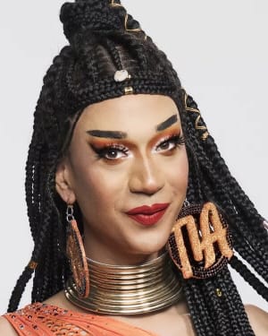 Tia Kofi