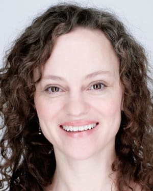 Angela Bettis