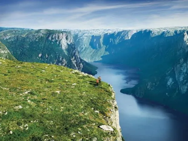 gros morne national park newfoundland fjord e1328675361305 hfuh4v