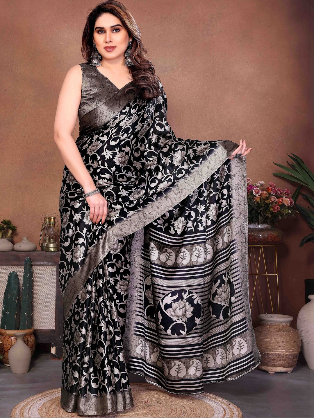 Black and Silver-Toned Floral Printed saree with Woven Design Border