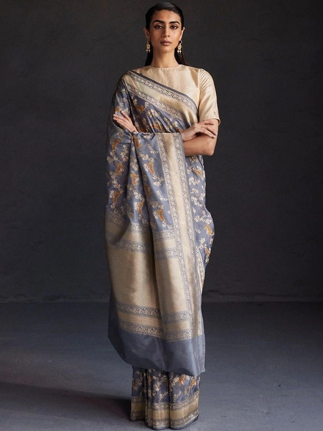 Grey Chanderi Woven Solid Saree with Zari Detail