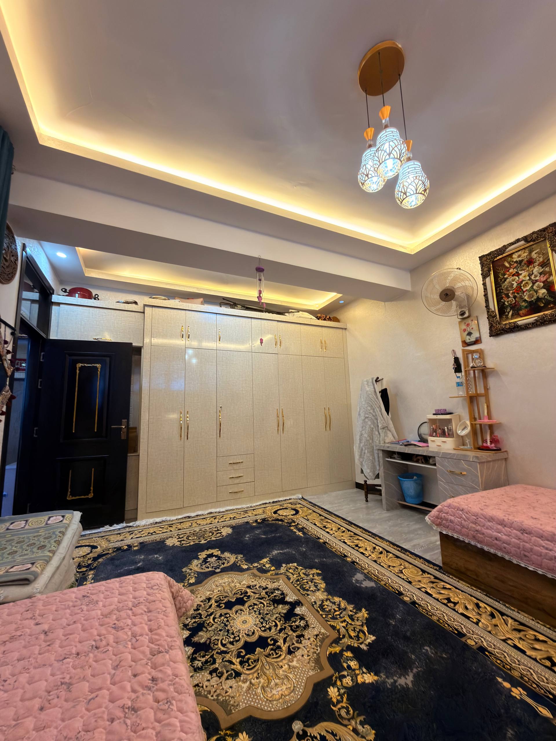 Stan – کbl, nhیh shshm - Prikaz 4