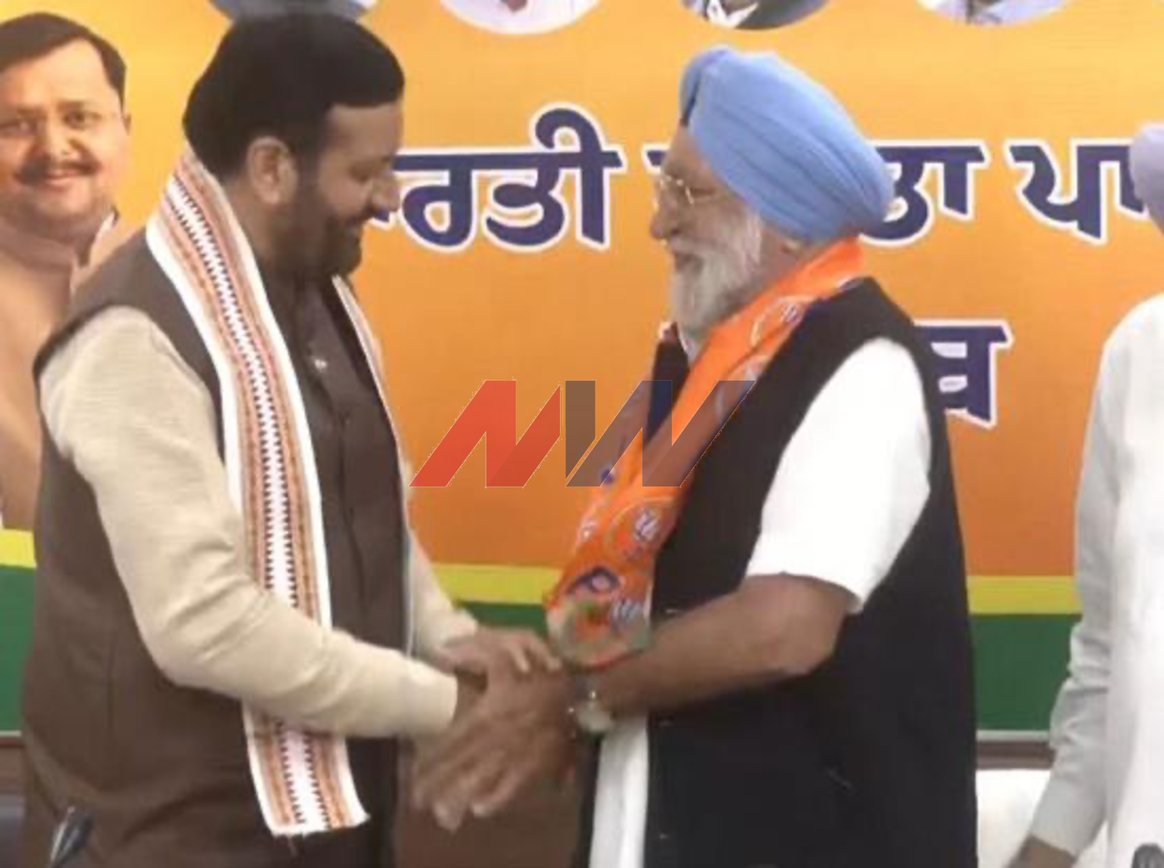 Ex-Punjab CM Badal's cousin, Major Bhupinder Singh Dhillon joins BJP