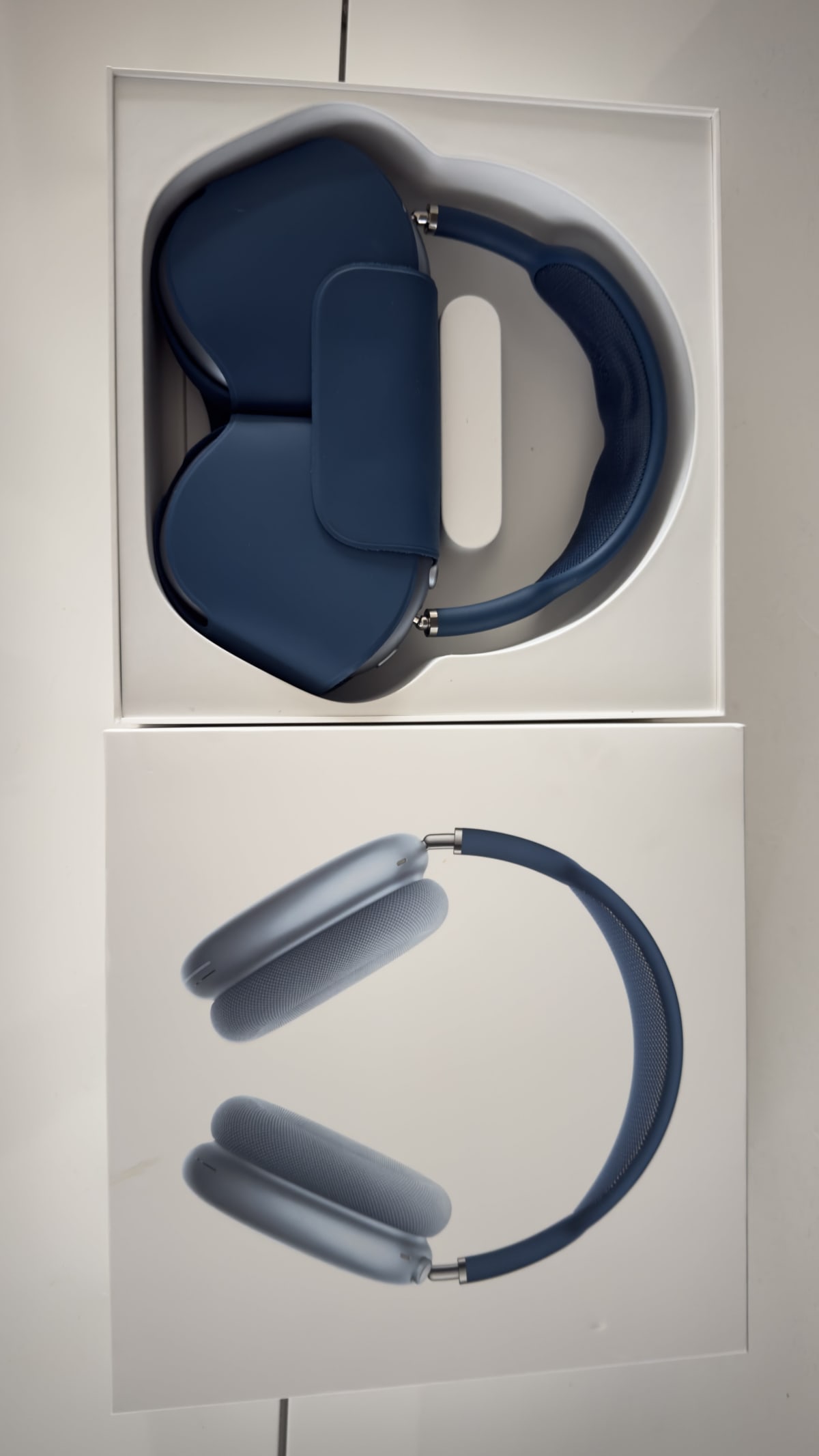 Apple AirPods Max 1re génération Lightning bleu ciel + boîte + Smart Case