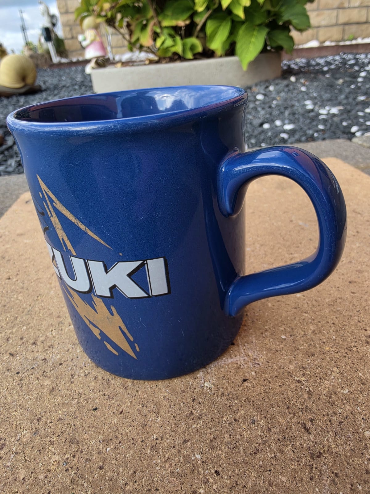 SUZUKI KAFFEE TASSE
