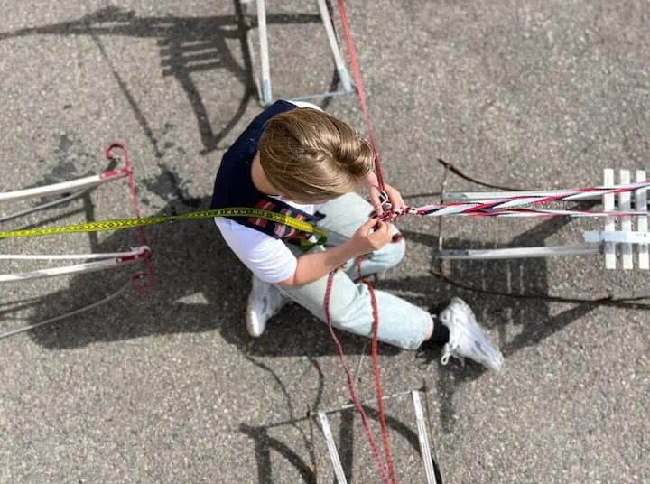 Weaving circles "Mojhtesh Gurredh"
