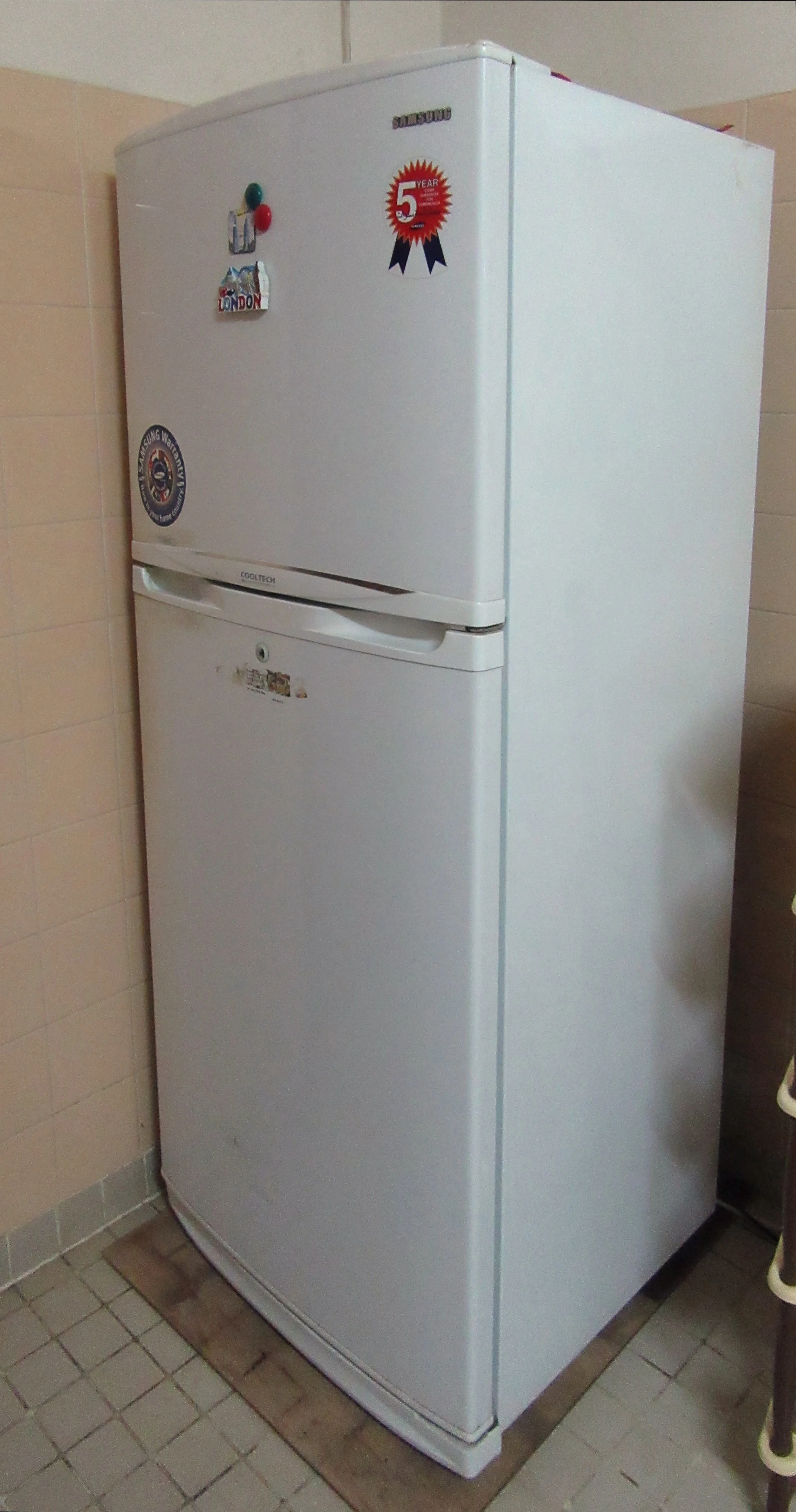 Samsung Family Hub RF27T5501SG