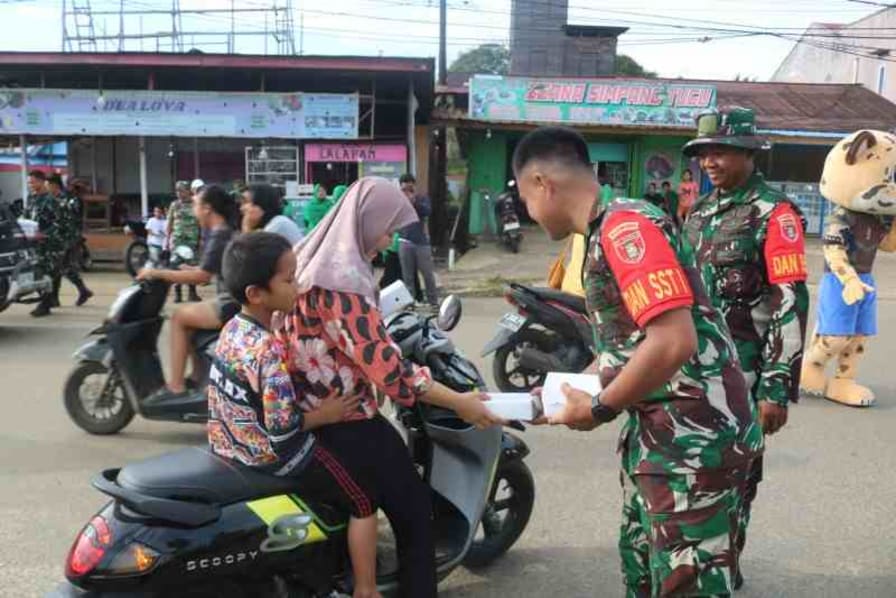 Ramadan Penuh Berkah, SIMADA Turun Gunung Bersama Satgas TMMD dan Persit Berbagi Takjil di Linggang Bigung Ramadan Penuh Berkah, SIMADA Turun Gunung Bersama Satgas TMMD dan Persit Berbagi Takjil di Linggang Bigung