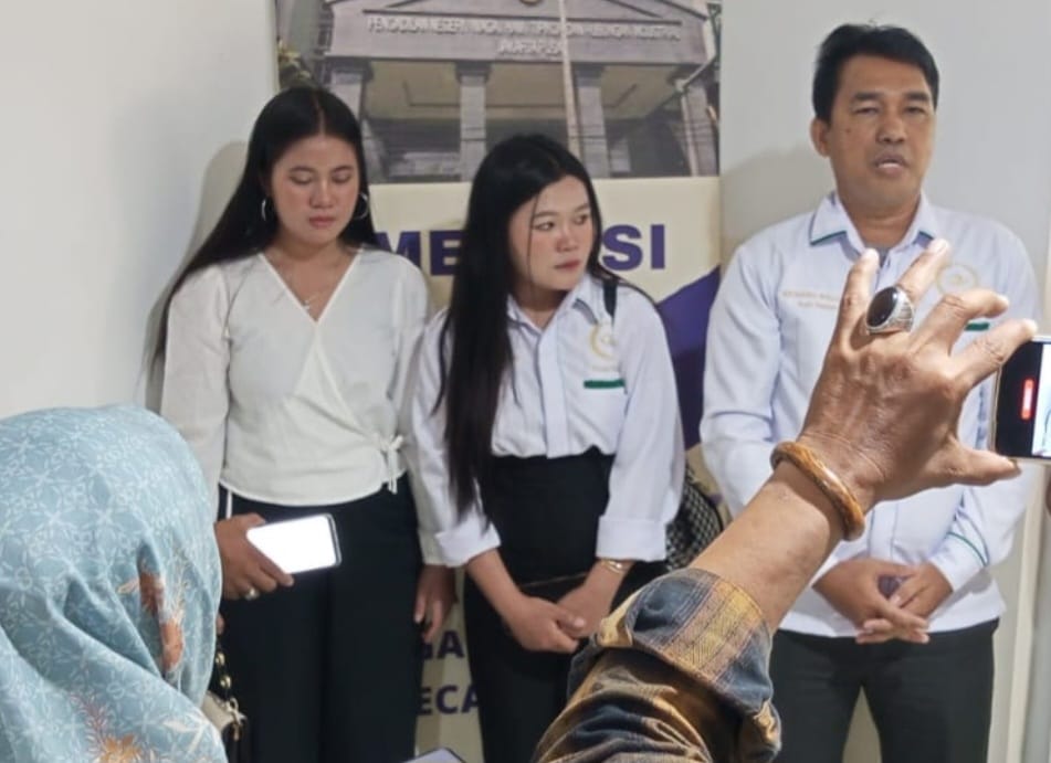Pengacara Slamet Effendy Pertanyakan Status Putusan Salah Ketik Majelis Hakim PN Jakarta Pusat Pengacara Slamet Effendy Pertanyakan Status Putusan Salah Ketik Majelis Hakim PN Jakarta Pusat