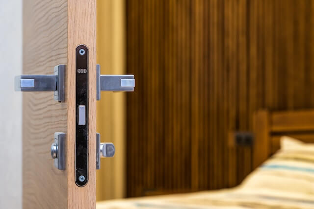 door handle and lock in bedroom