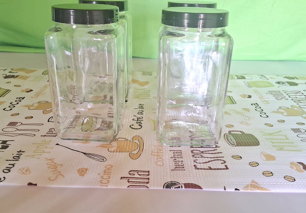 This Shelf Liner showcases a remarkable price vs. performance comparison.