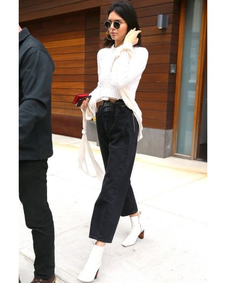 Strut in WHITE KG KURT GEIGER - Hinted