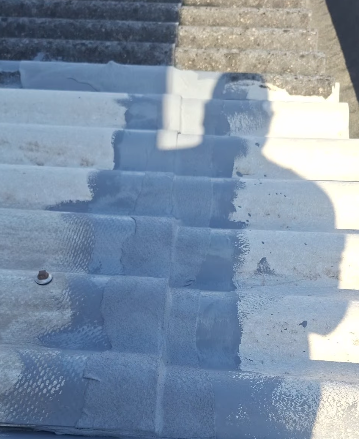 Impermeabilização profissional de ambientes internos para proteção de estruturas em drywall