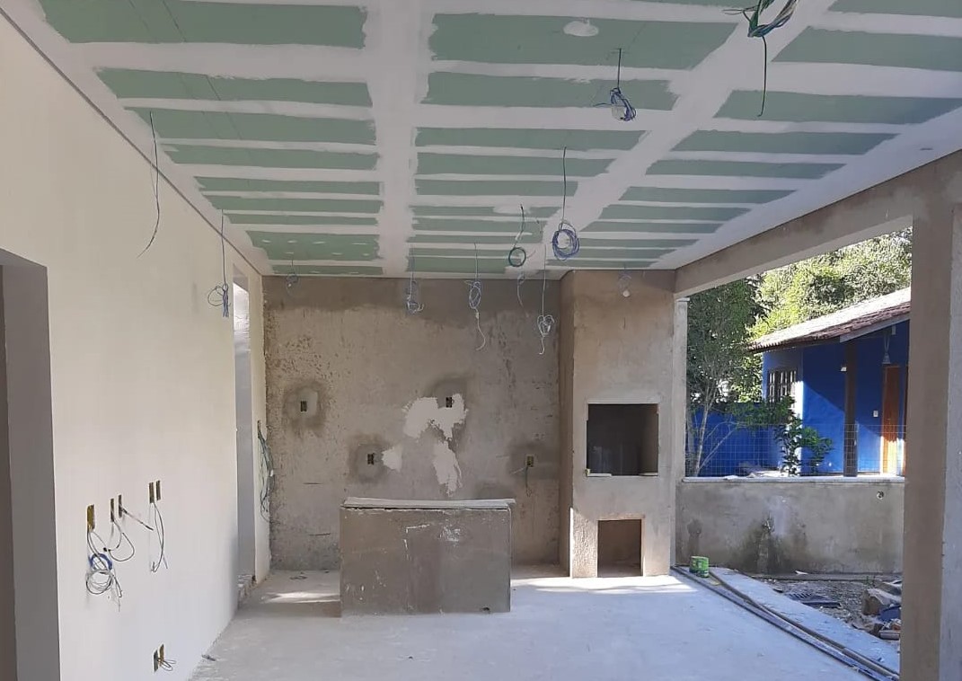 Instalações elétricas residenciais e comerciais embutidas em perfis de drywall