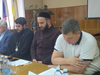 Задача – защитить молодые умы и сердца