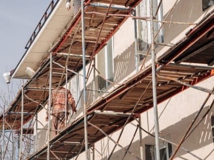 «Крупнейший ремонт в истории города»: школы Ставрополя обновляют по президентской программе