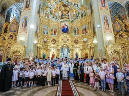 В день своего юбилея митрополит Кирилл возглавил Божественную литургию в Казанском кафедральном соборе