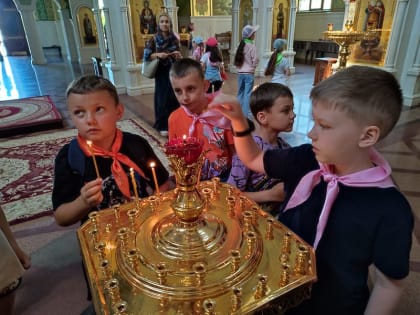 Во Владимирском соборе города Ставрополя прошла экскурсия для обучающихся МБОУ СОШ №45