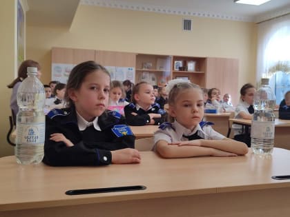 Преподаватели и учащиеся Православной Свято-Владимирской гимназии приняли участие в богослужениях Крещенского сочельника