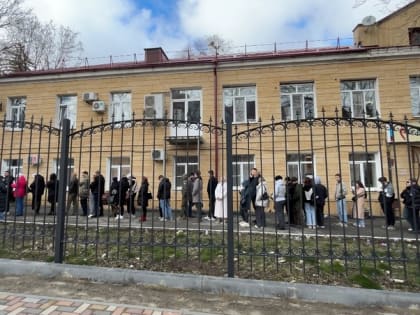 Свыше сотни ставропольцев пришли сдавать кровь для пострадавших в теракте