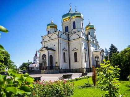 12 июня христианский мир отметит великий  праздник Святой Троицы