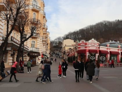 Около 300 жителей Кавминвод участвовали в съёмках фильма «Чебурашка»