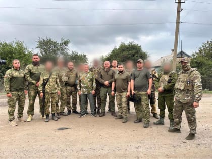 Из пятигорского штаба поддержки в зону СВО переданы бронежилеты, защитные шлемы, тепловизоры, дронобойные ружья, коллиматорные прицелы и посылки от родственников