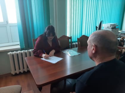 Заместитель председателя комитета Ставропольского края по делам архивов провела личный прием граждан