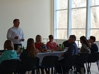 Глава Грачевского округа встретился с родными участников СВО в Грачевке и Спицевке