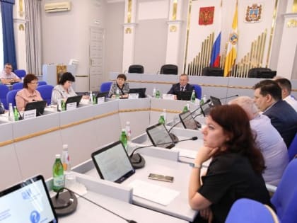 Ставропольские депутаты поддержали инициативу о приравнивании георгиевской ленты к символам воинской славы