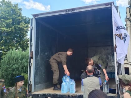 Казачата Архиерейского Казачьего Конвоя отправили гуманитарный груз на Донбасс.