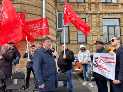 Наша молодёжь — это надежда на будущее без фашизма!