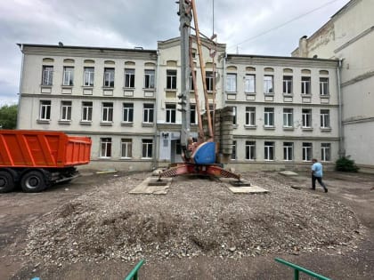 В Кисловодске специалисты начали демонтировать второй корпус в школе №1