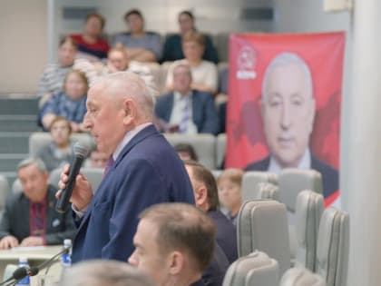 Николай Харитонов встретился с жителями Екатеринбурга