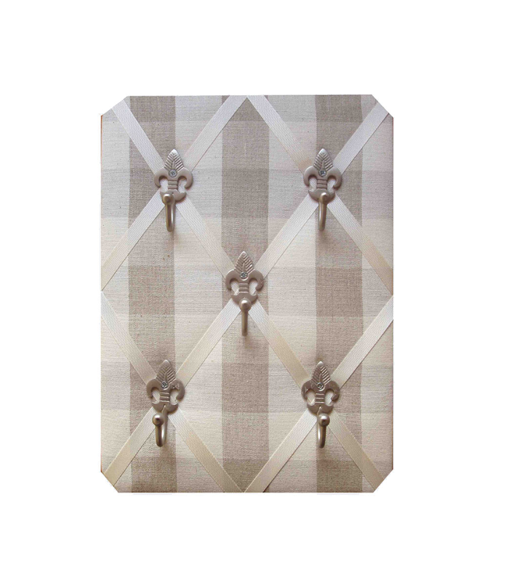 Key Holder – Ian Mankin Check