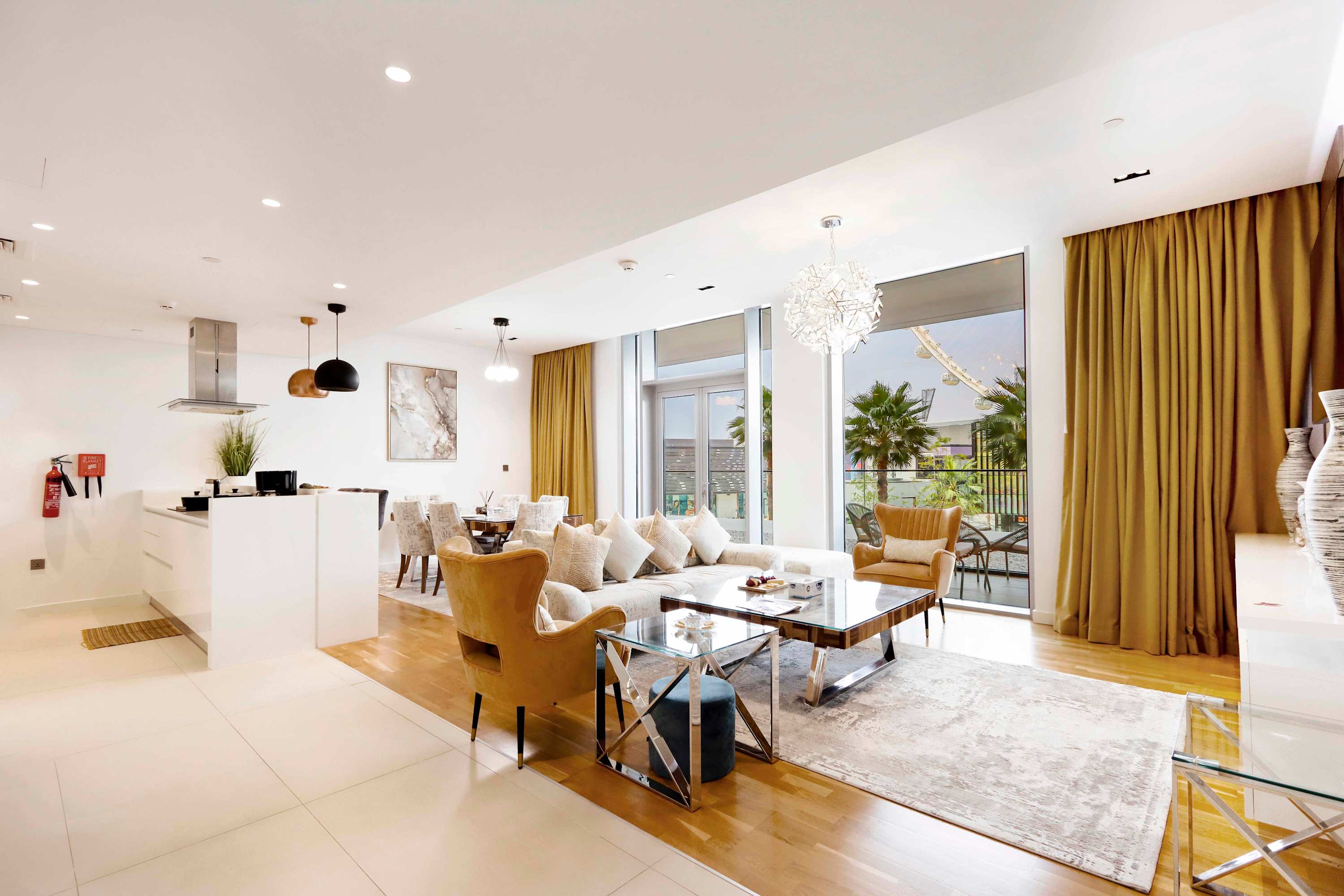 Upgraded 2BR | Near Shopping & Dining Hubs