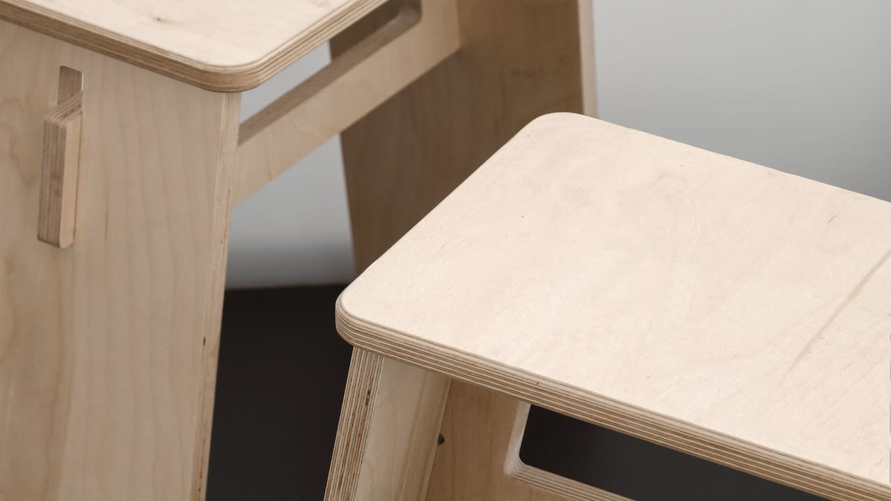 Johann Stool — Versatile meeting/ canteen stool | Nouvelle