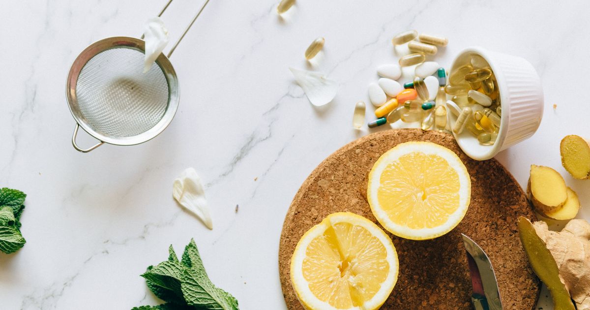 Tăng cường miễn dịch mùa mưa: dinh dưỡng, vitamin và thói quen sống lành mạnh