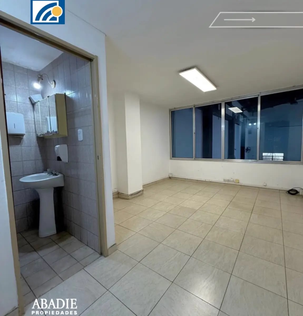 Galpón en Alquiler - Granaderos y San Martín - Miniatura 6