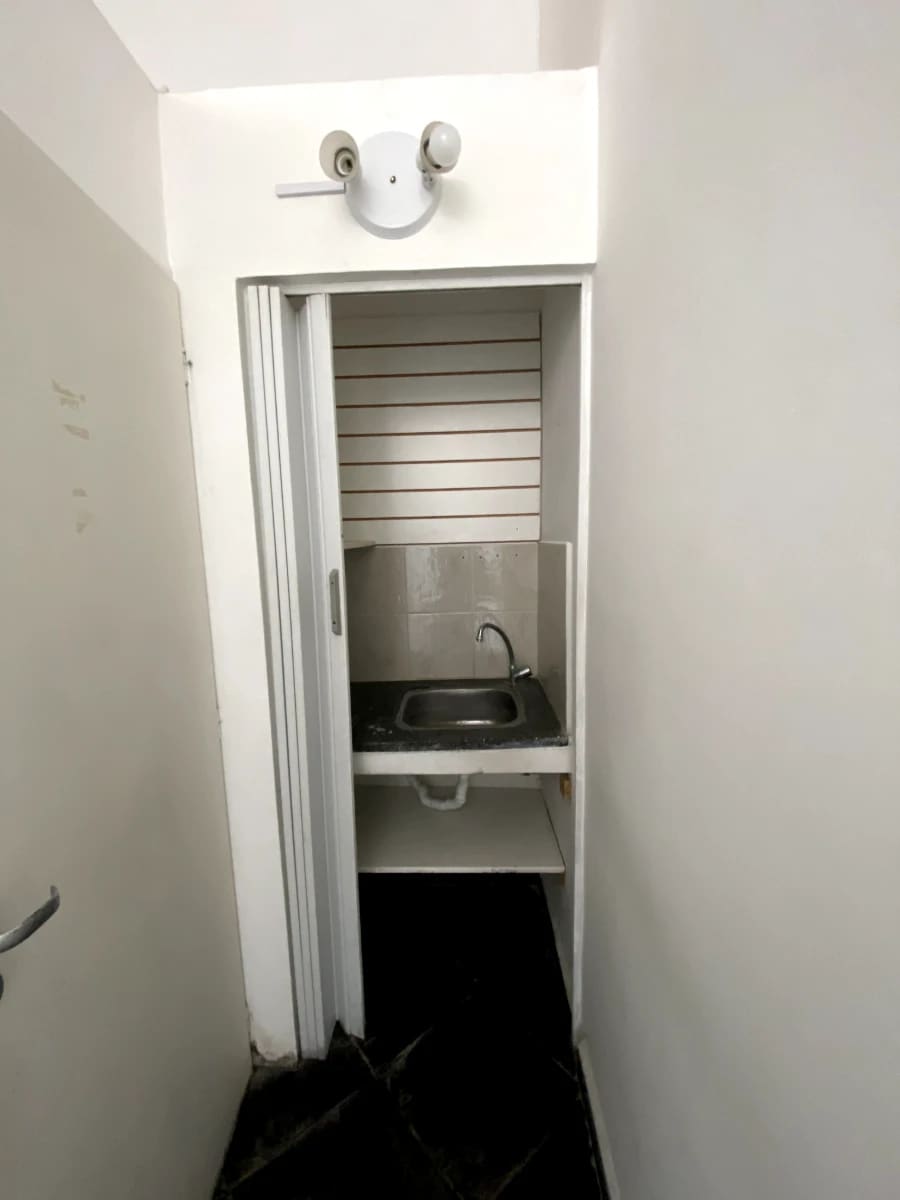 4 Oficinas o Consultorios en Alquiler-Lavalle 311 - Miniatura 6