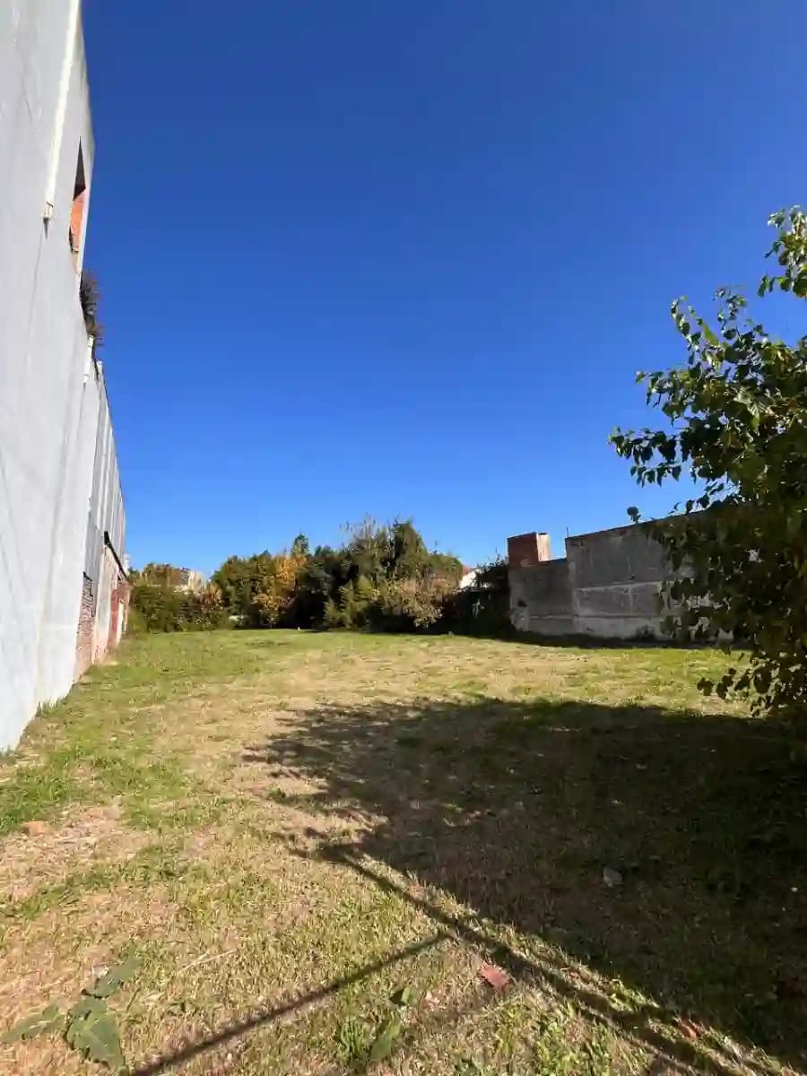 2 Terrenos en venta sobre avenida - Miniatura 2