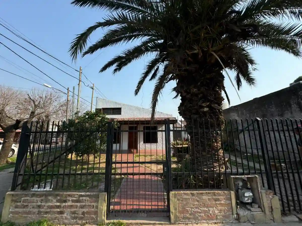 Casa en Venta Misiones 745 - Imagen 1