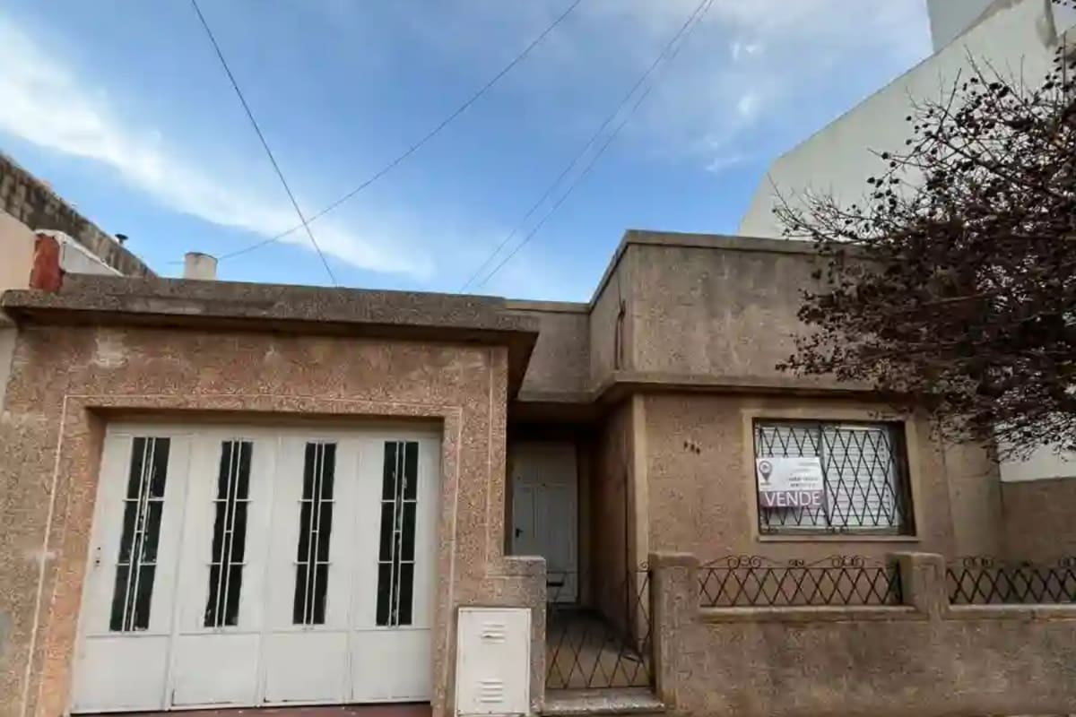 Casa a metros de Plaza Italia - Imagen 1