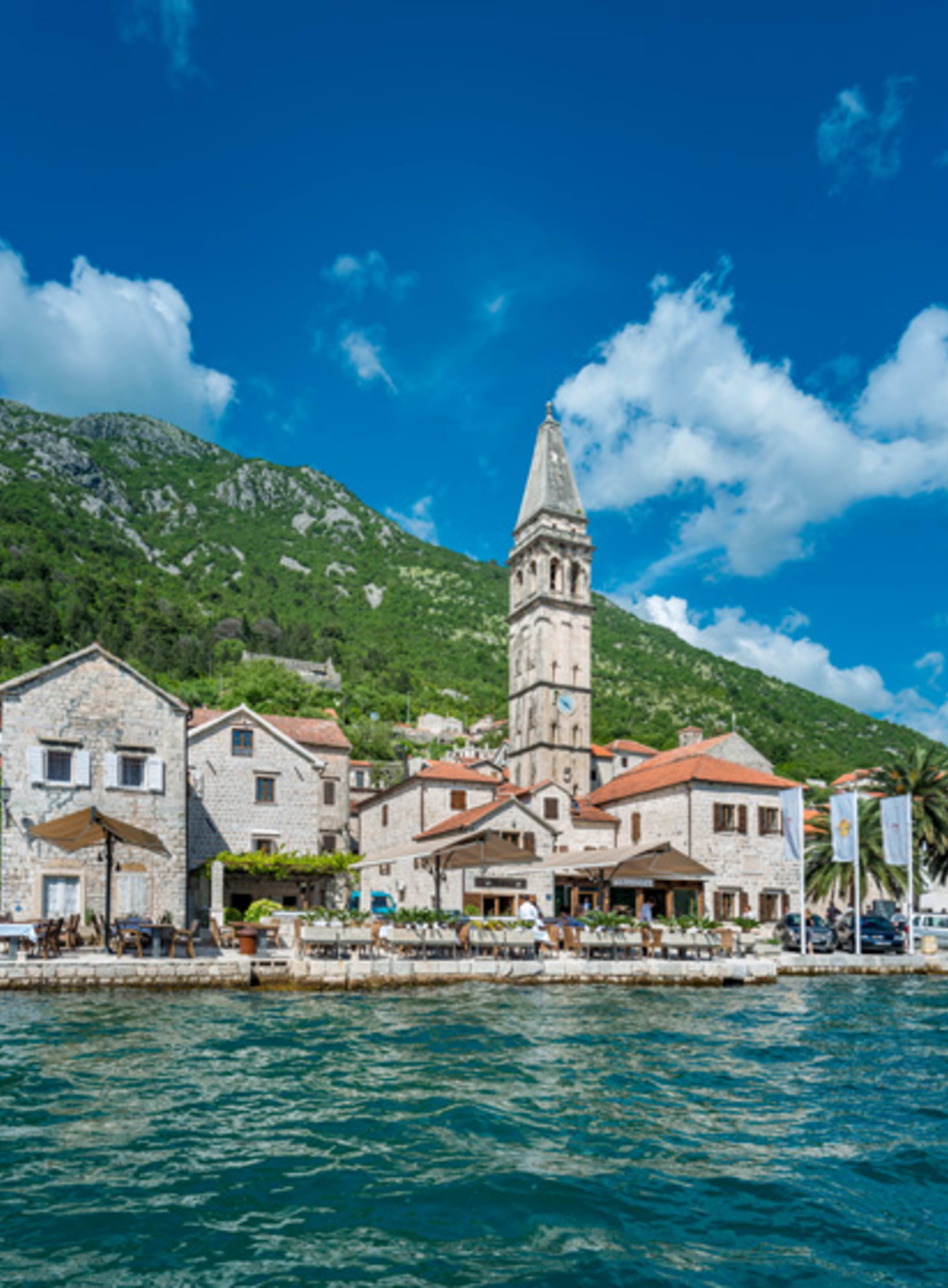 PRIVATE BOKA BAY BOAT TOUR - Image 4