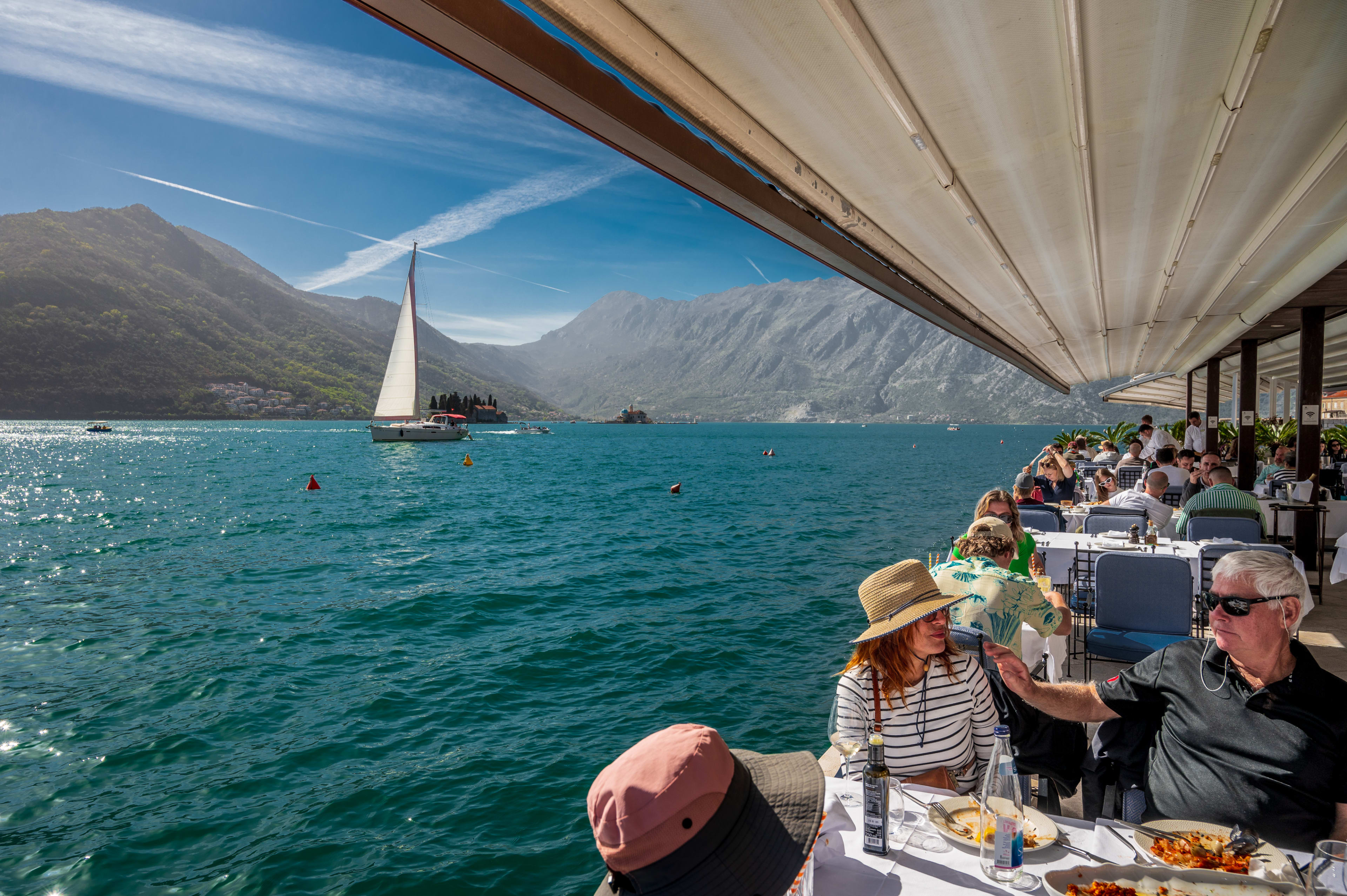 PRIVATE BOKA BAY BOAT TOUR - Image 6