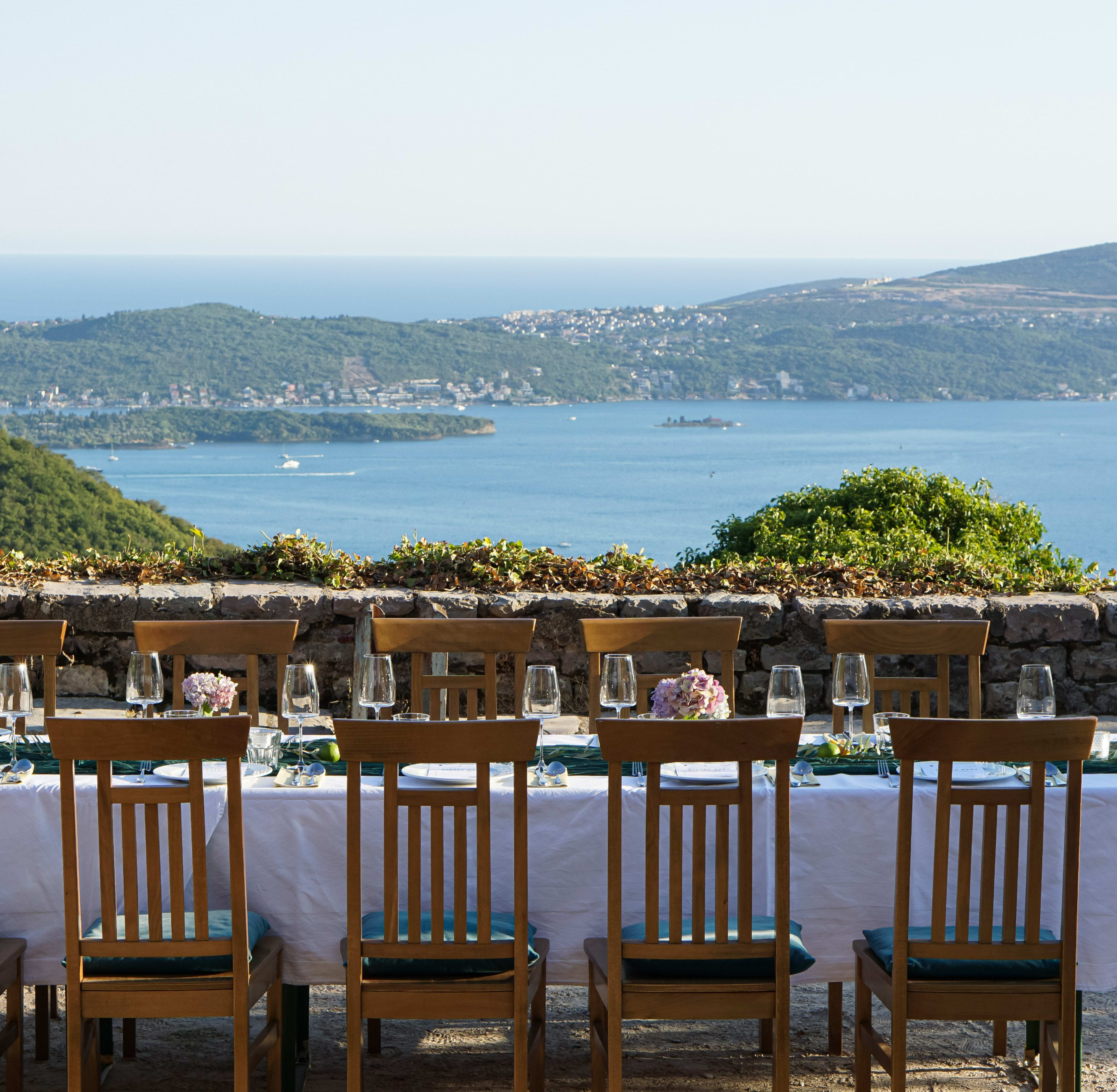 THE WILD TABLE - Image 9
