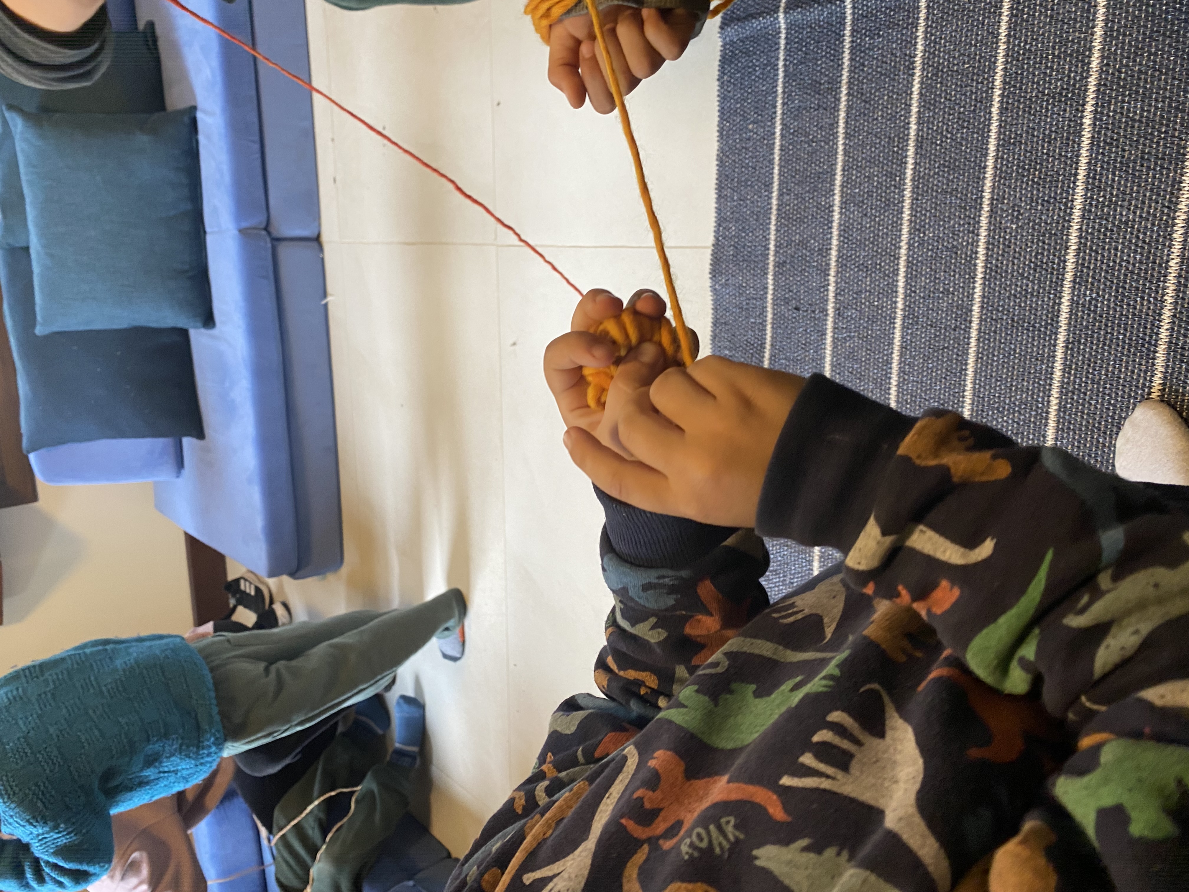 Relatos y labores: casa de niños, sesión 4