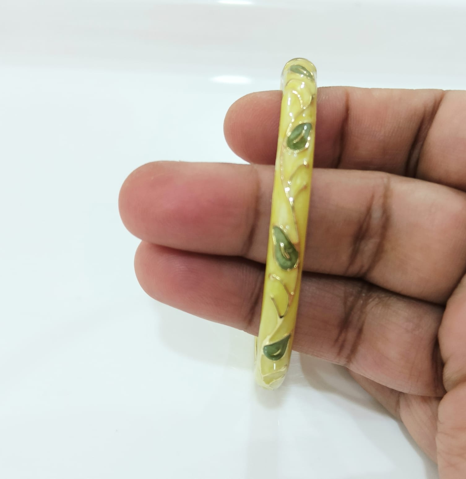 Yellow Green Leaf Single Bangle | Size 2.6