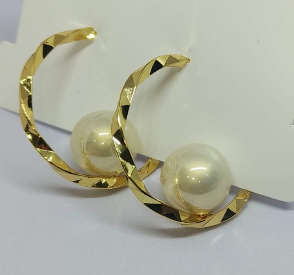 Gold Pearl Hoop Earrings